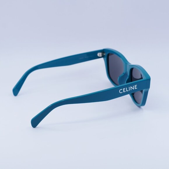 🕶️ New Celine CL40249U 87A Sunglasses - Neon Turquoise Frame, Smoke Lenses - Picture 8 of 11